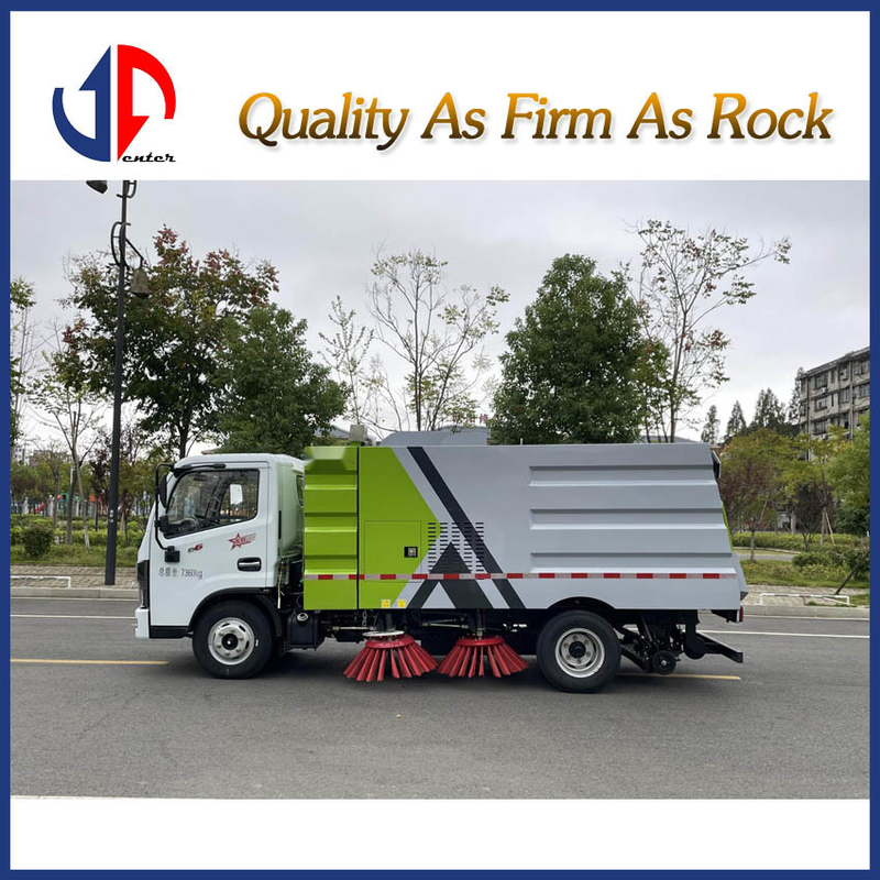 Road Sweeper (4x2) Drive tipe 4*2, LHD dengan power steering