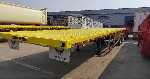 Trailer Semi-Flatbed Balok Lurus 3-Gandar 12,5 Meter Kustom Pabrik untuk Angkutan Kargo Kontainer Tugas Berat Dijual